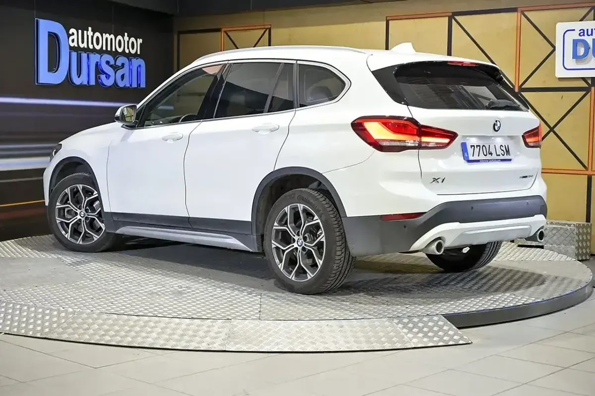Occasion BMW X1 xLine 190 ch (139 kW) 2021 Blanc SUV
