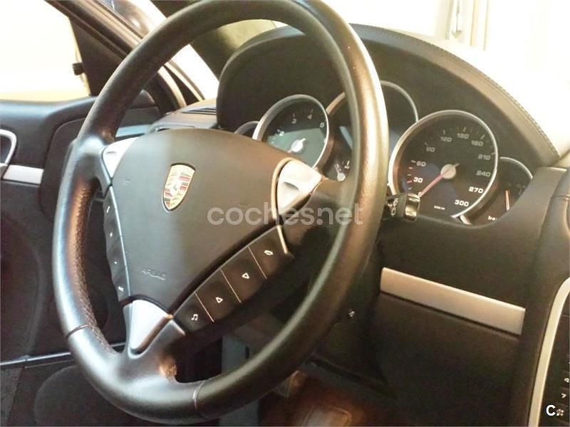 Usado Porsche Cayenne Turbo 450 CV (330 kW) 2004 Negro SUV