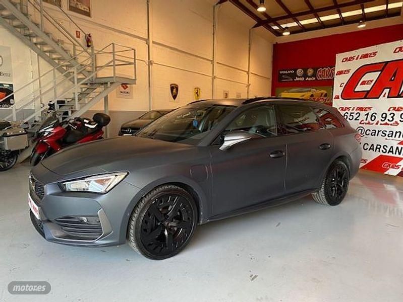 Usado Cupra Leon 245 CV (180 kW) 2020 Plateado Familiar