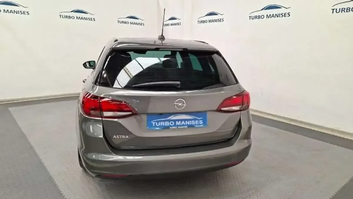 Usado Opel Astra Ultimate 147 HP (108 kW) 2021 Cinzento Carrinha