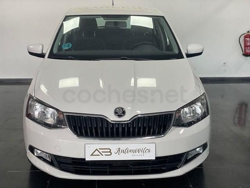 Usado Skoda Fabia Ambition 90 CV (66 kW) 2016 Blanco Berlina