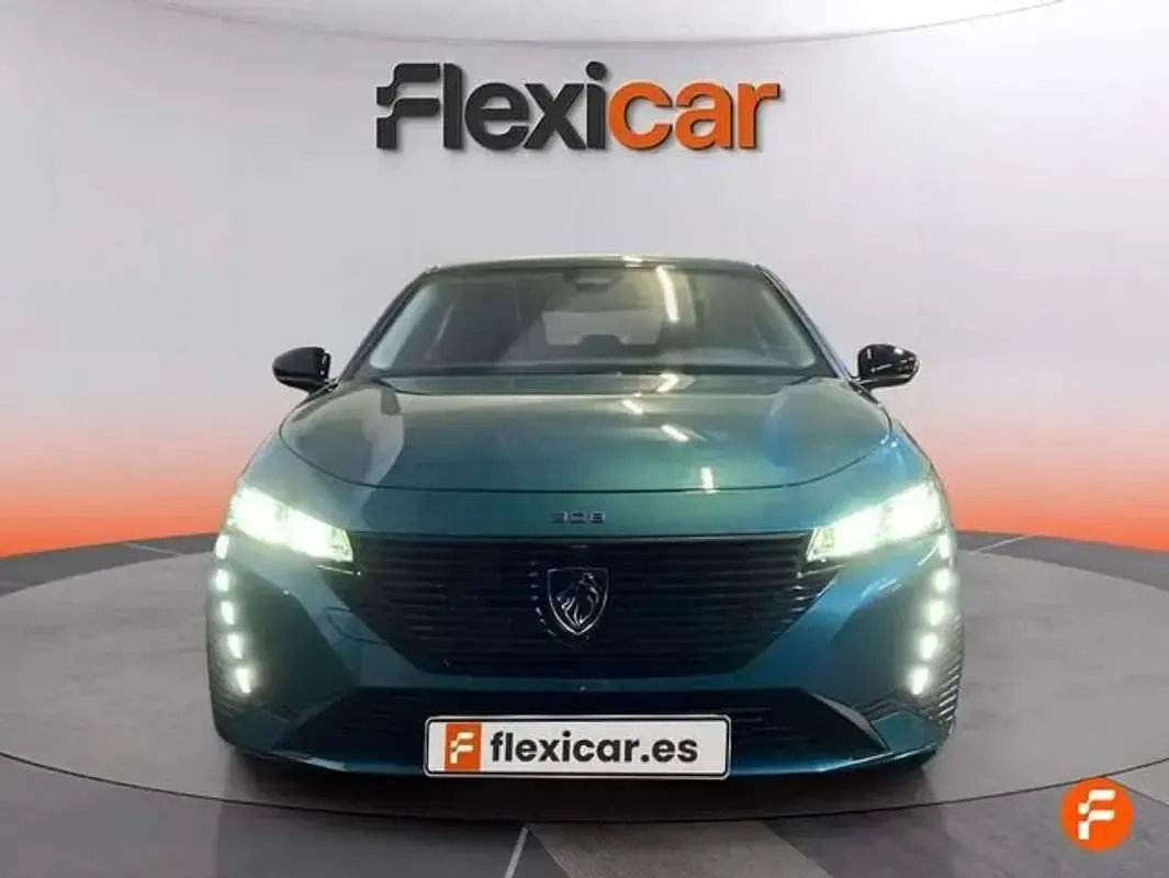 Usado Peugeot 308 Allure 131 CV (96 kW) 2022 Verde Utilitario