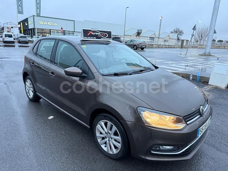 Marrón Usado 2016 VW Polo Advance Berlina | 8990 € (Precio justo) - Imagen 1/4