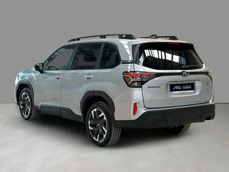 Usado Subaru Forester 153 CV (112 kW) 2025 Autumn green SUV