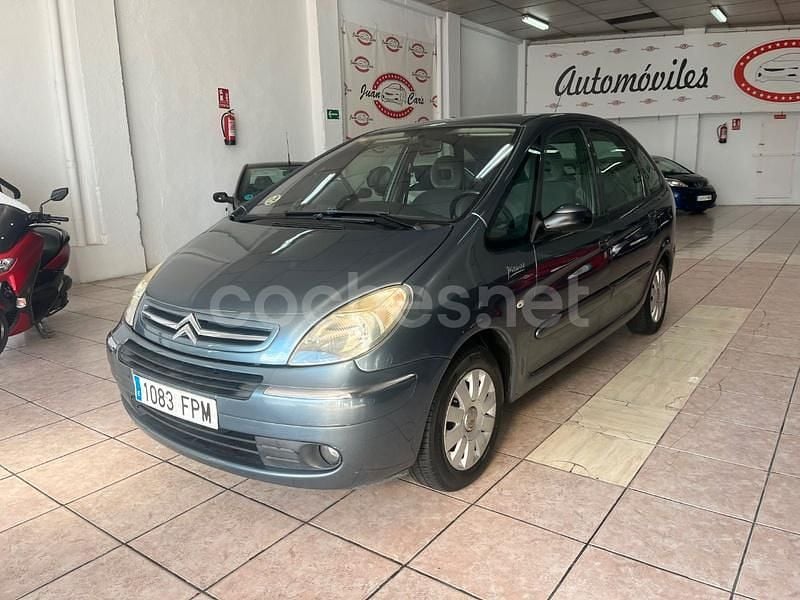 Gris / plata Usado 2007 Citroën Xsara Picasso Exclusive Monovolumen | 3499 € (Precio justo) - Imagen 1/4