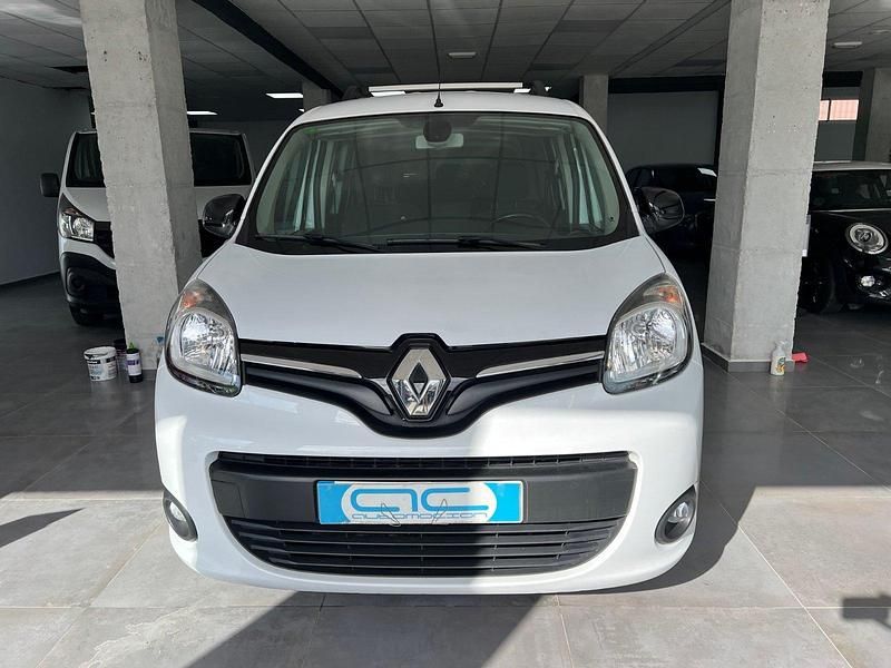 Usado Renault Kangoo LIMITED 95 CV (69 kW) 2019 Blanco Monovolumen