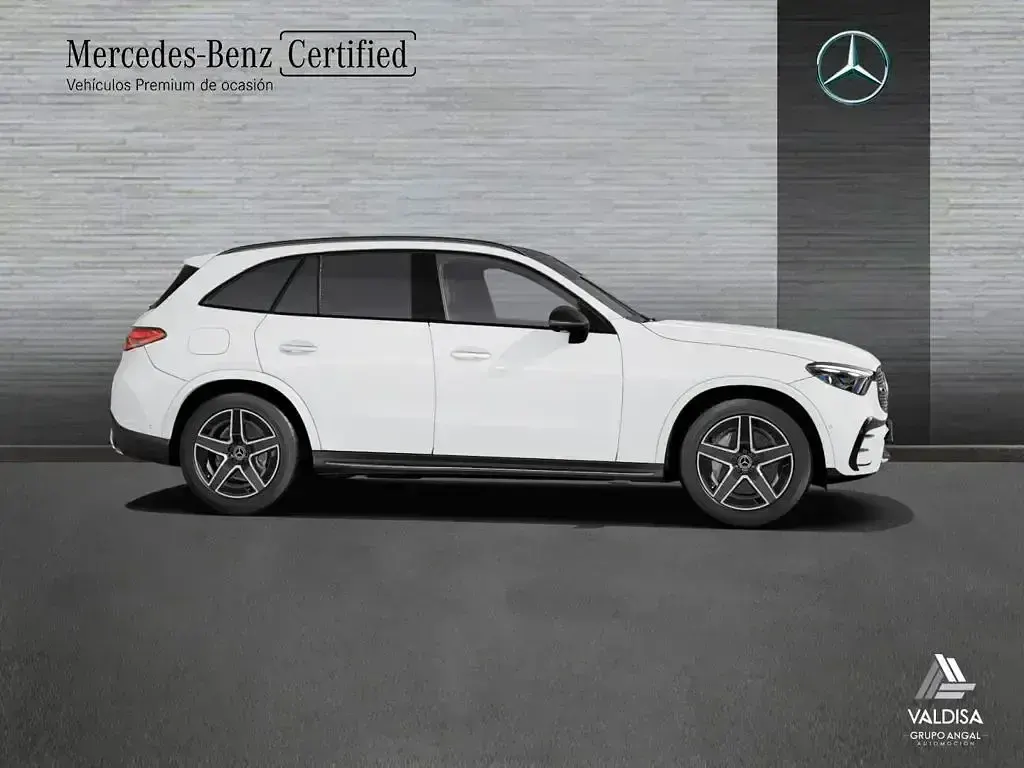 Usado Mercedes GLC200 204 CV (150 kW) 2025 Blanco polar SUV
