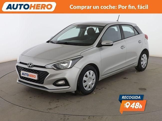 Usado Hyundai i20 85 CV (62 kW) 2020 Gris Berlina