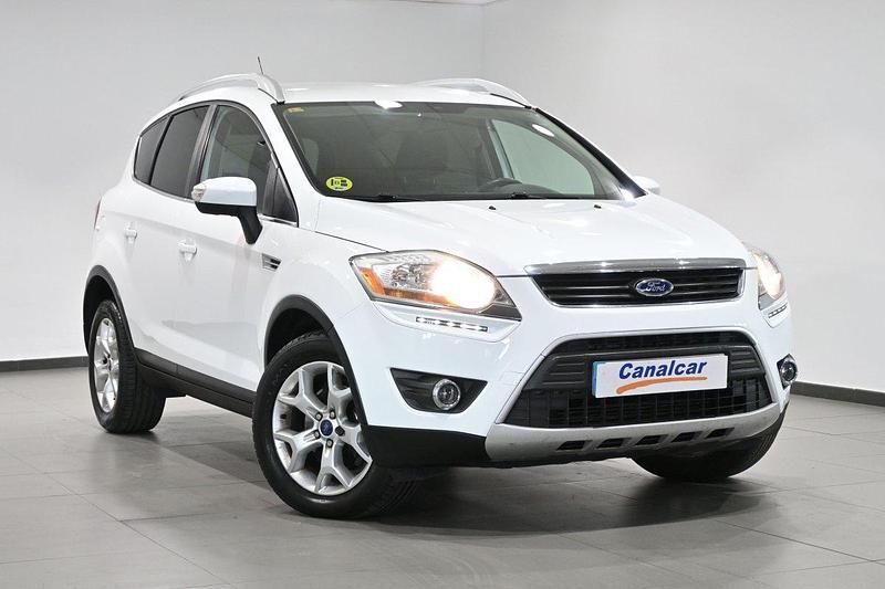 Usado Ford Kuga Trend 140 CV (102 kW) 2011 Blanco SUV