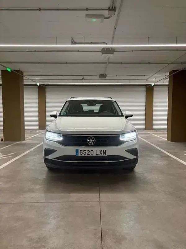 Usado VW Tiguan 121 CV (88 kW) 2022 Blanco SUV