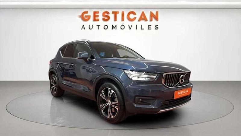 Usado Volvo XC40 Inscription 261 CV (191 kW) 2021 Azul SUV