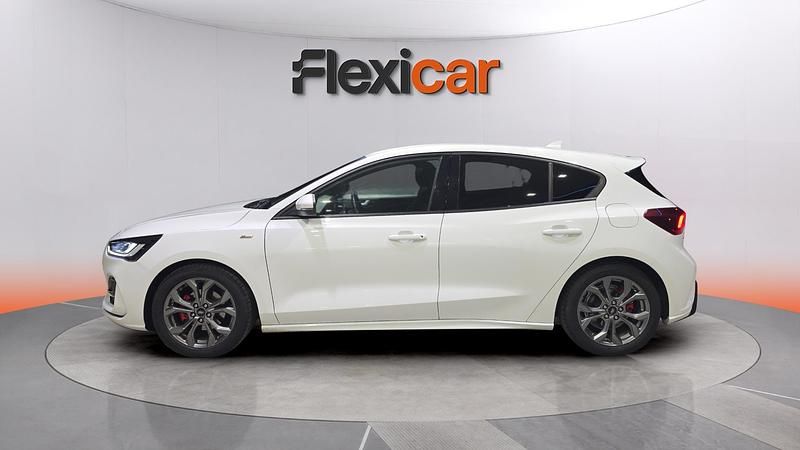 Usado Ford Focus ST-Line X 125 CV (91 kW) 2023 Blanco Berlina