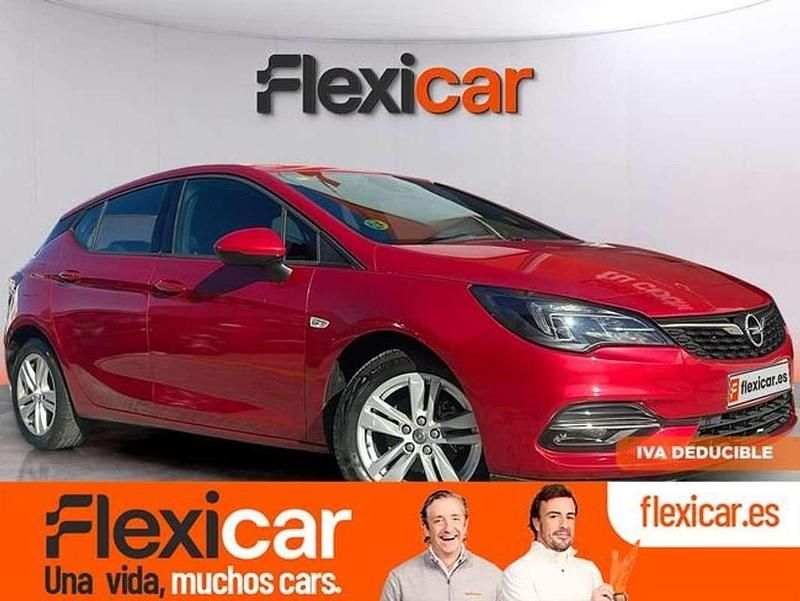 Usado Opel Astra Business Elegance 131 CV (96 kW) 2020 Rojo Familiar
