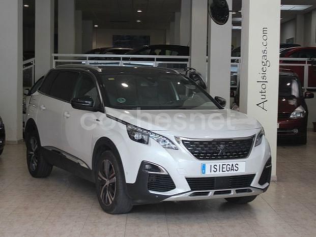 Usado Peugeot 5008 Style 120 CV (88 kW) 2017 Blanco Monovolumen