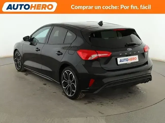 Usado Ford Focus ST-Line 120 CV (88 kW) 2018 Negro Berlina