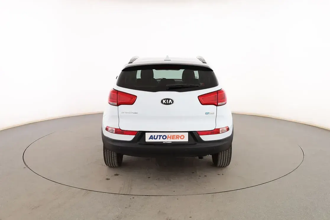 Usado Kia Sportage 135 CV (99 kW) 2016 Blanco SUV