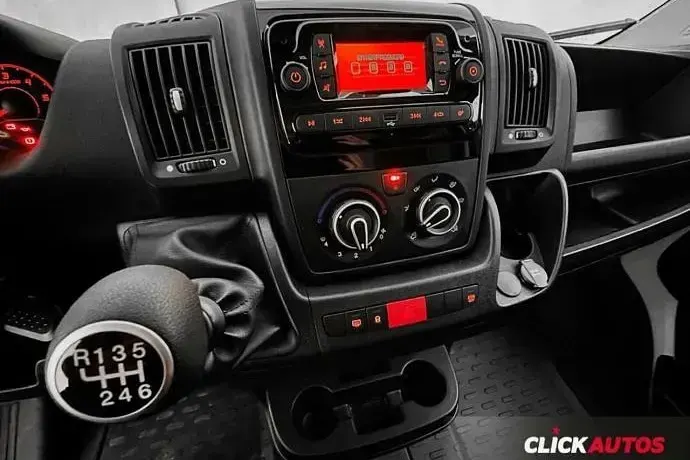 Usado Citroën Jumper 140 CV (102 kW) 2023 Monovolumen