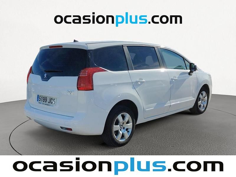 Usado Peugeot 5008 Active 115 HP (84 kW) 2015 Branco Monovolume