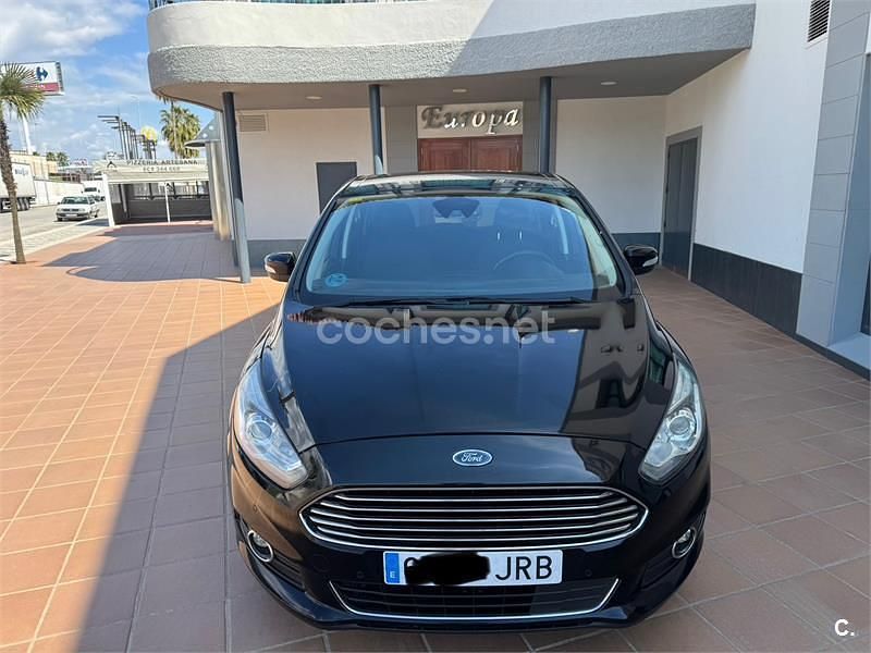 Usado Ford S-MAX Titanium 150 CV (110 kW) 2016 Negro Monovolumen