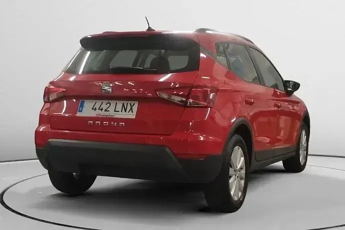 Usado Seat Arona Style 110 CV (80 kW) 2021 SUV
