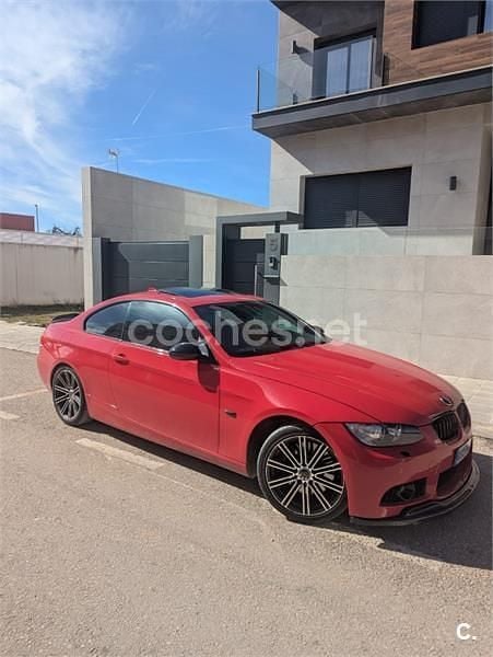 Rojo Usado 2007 BMW 330 Coupe | 13.000 € (Un poco caro) - Imagen 1/4