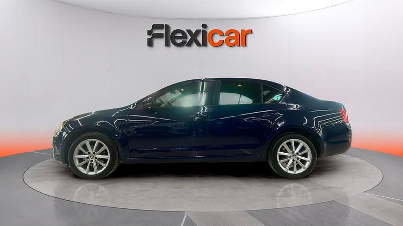 Usado Skoda Octavia Ambition 150 CV (110 kW) 2016 Azul Utilitario