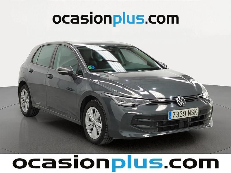 Usado VW Golf VIII Life 116 CV (85 kW) 2024 Gris