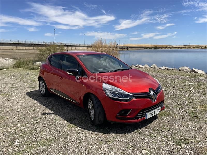 Rojo Usado 2017 Renault Clio GrandTour LIMITED Familiar | 9900 € (Precio justo) - Imagen 1/4