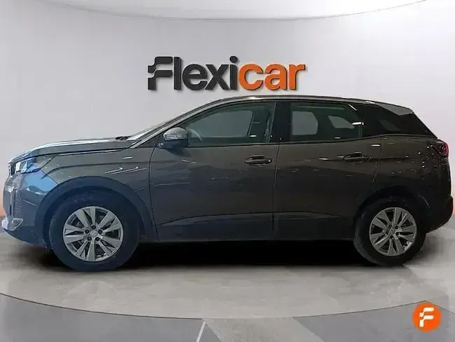 Usado Peugeot 3008 Active 130 CV (95 kW) 2021 Gris SUV
