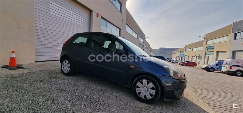 Azul Usado 2008 Ford Fiesta Futura Berlina | 2500 € (Buen precio) - Imagen 1/4