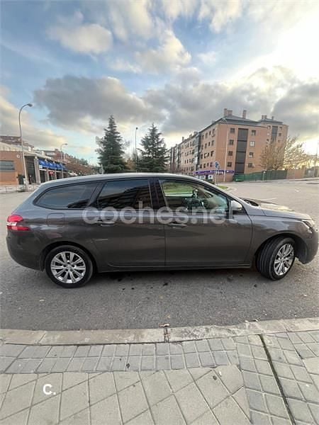 Begagnad Peugeot 308 SW Business-Line 130 HK (95 kW) 2020 Grå Kombi