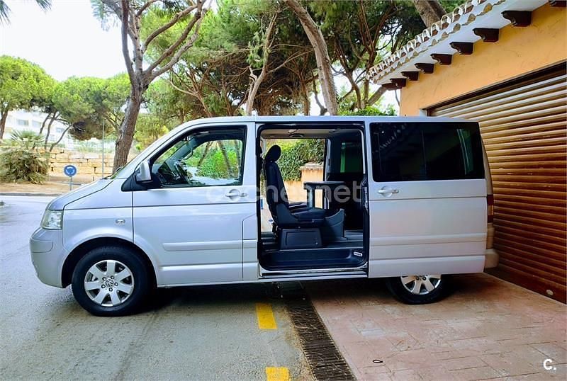 Usado VW Multivan Highline 174 CV (127 kW) 2007 Gris / plata Van