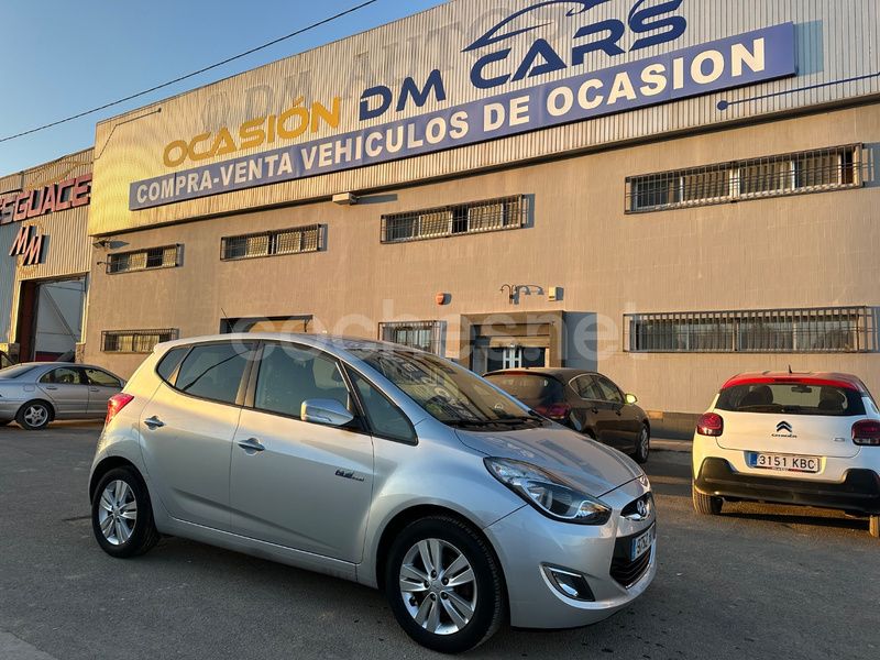 Gris / plata Usado 2014 Hyundai ix20 Monovolumen | 7990 € (Precio justo) - Imagen 1/4