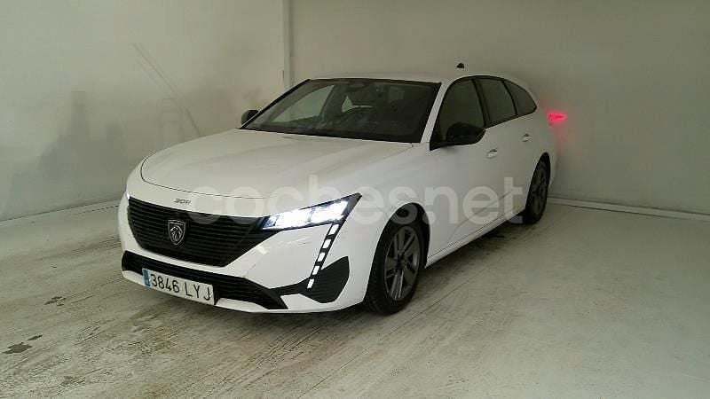 Blanco Usado 2022 Peugeot 308 Familiar | 13.999 € (Precio justo) - Imagen 1/4