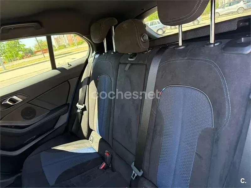Usado BMW 118 150 CV (110 kW) 2024 Azul Berlina