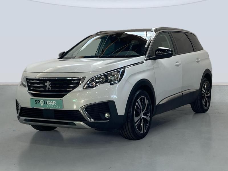 Usado Peugeot 5008 Allure 131 CV (96 kW) 2019 Blanco SUV