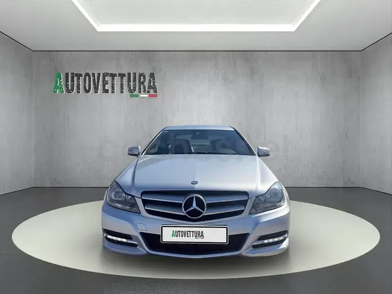 Usado Mercedes C220 170 CV (125 kW) 2013 Gris / plata Coupe