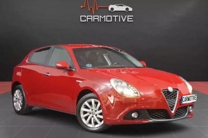 Rojo Usado 2017 Alfa Romeo Giulietta Utilitario | 13.990 € (Un poco caro) - Imagen 1/4