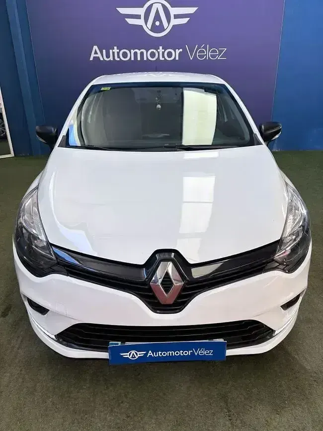 Usado Renault Clio IV Business 75 CV (55 kW) 2018 Blanco Berlina