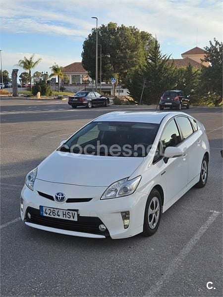 Blanco Usado 2013 Toyota Prius Eco Berlina | 9990 € (Precio justo) - Imagen 1/4