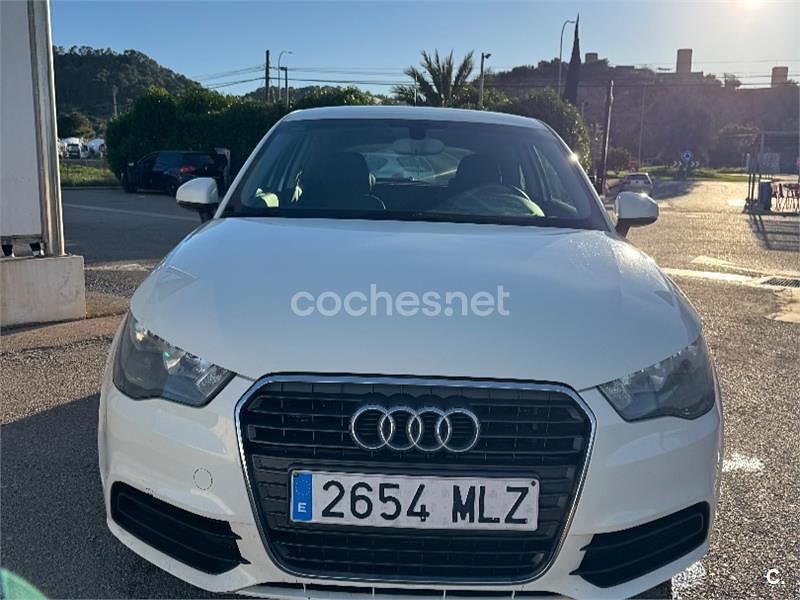 Usado Audi A1 Attraction 86 CV (63 kW) 2011 Blanco Berlina