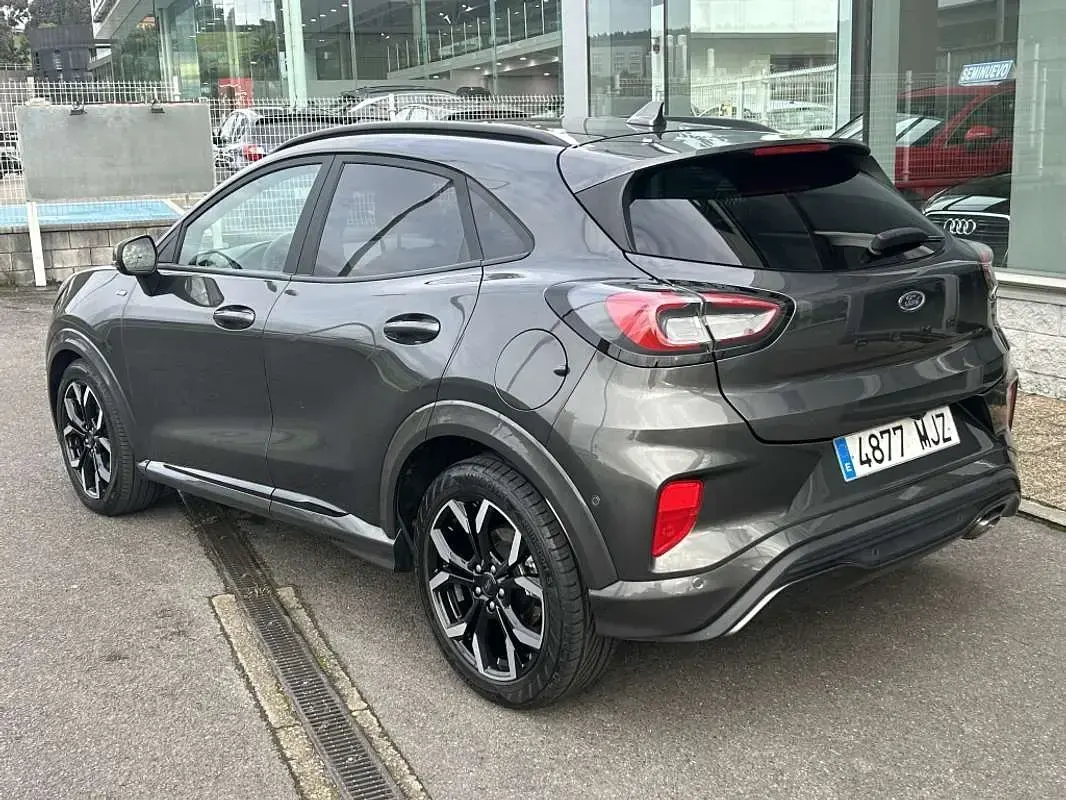 Usado Ford Puma ST-Line X 155 CV (114 kW) 2023 Gris SUV