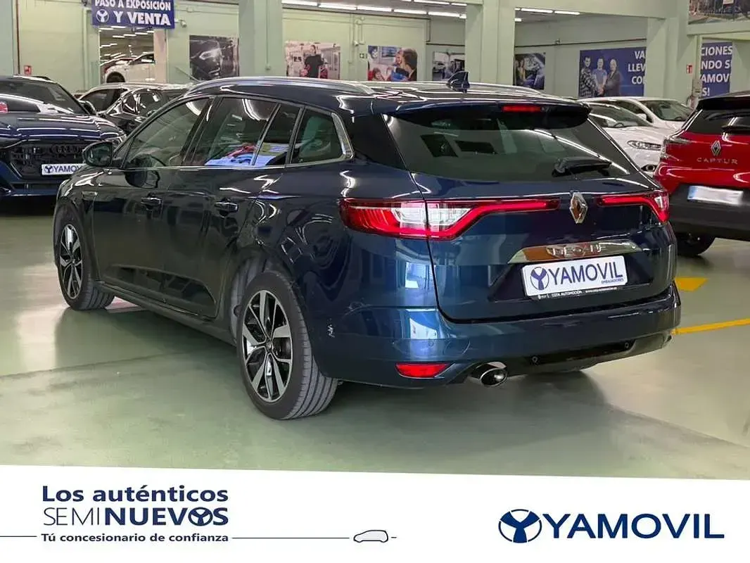 Usado Renault Mégane GrandTour Bose Edition 132 CV (97 kW) 2018 Azul Familiar