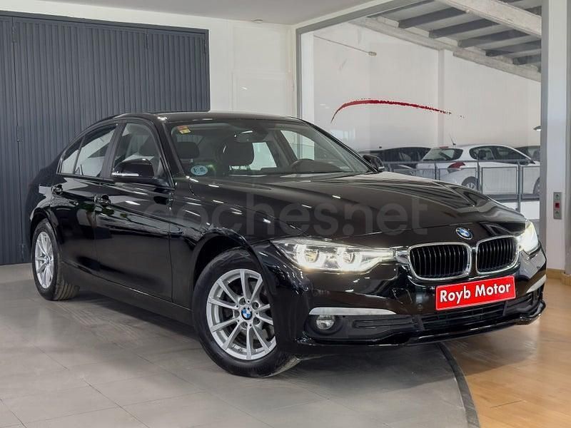 Usado BMW 318 Comfort Edition 150 CV (110 kW) 2018 Negro Berlina