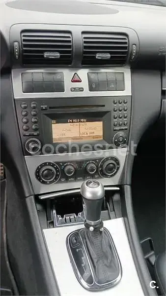 Usado Mercedes CLC220 Style 150 CV (110 kW) 2011 Gris / plata Utilitario
