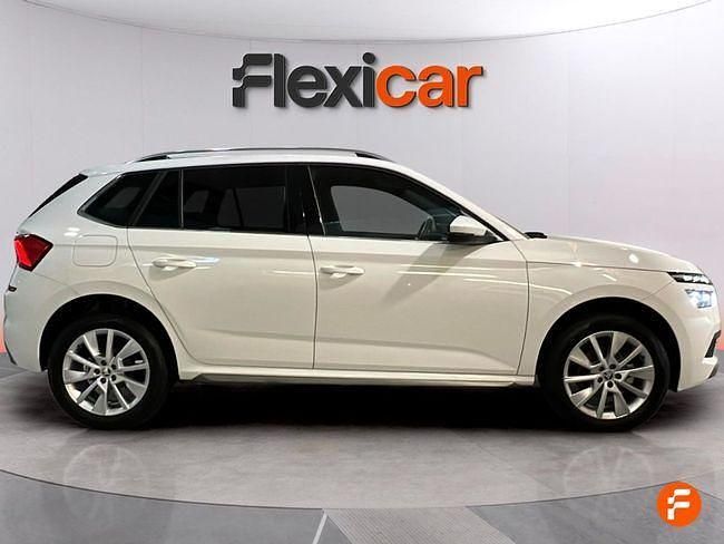 Usado Skoda Kamiq Style 110 CV (80 kW) 2022 Blanco SUV