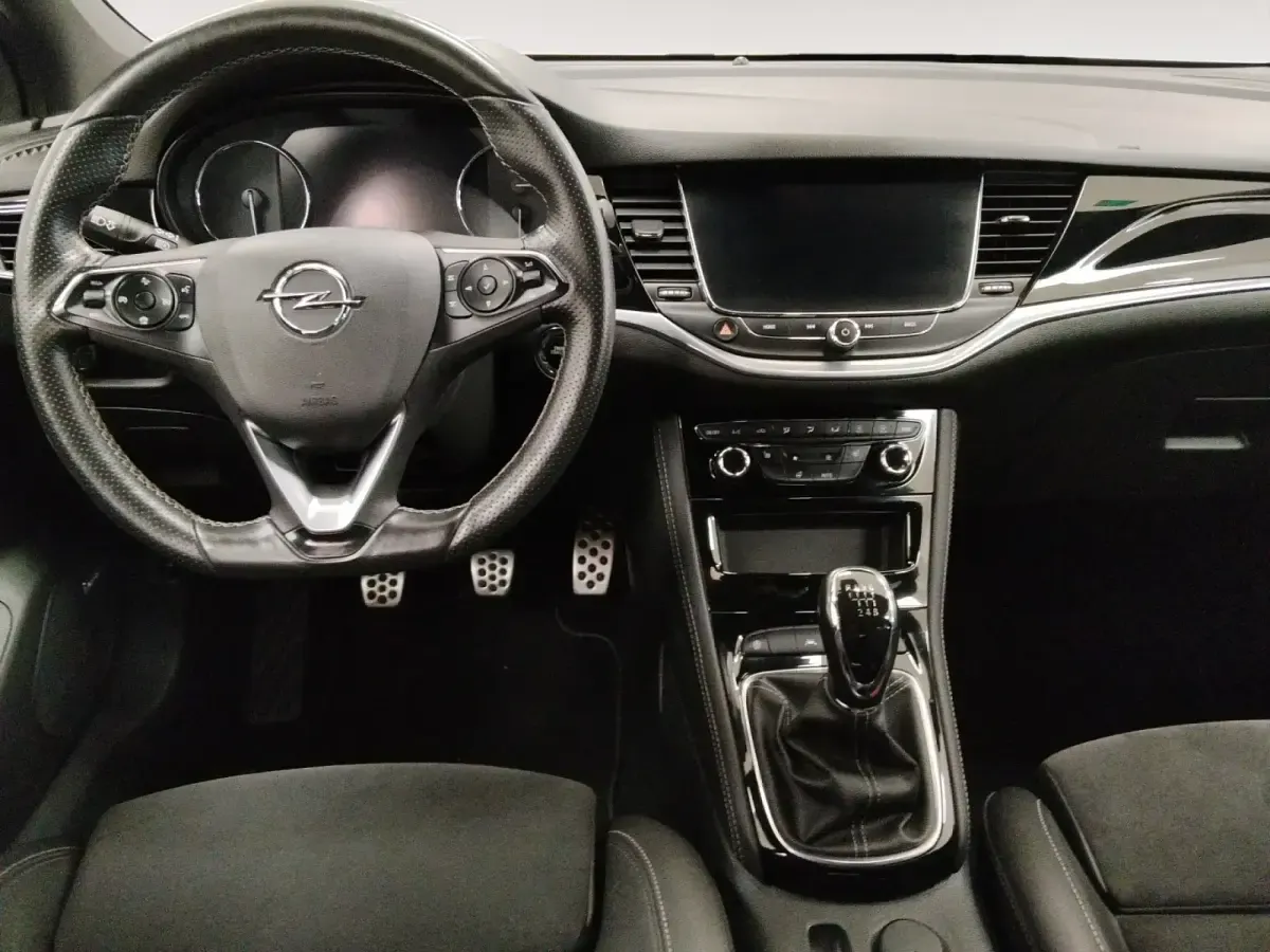 Usado Opel Astra Elegance 122 CV (89 kW) 2020 Blanco
