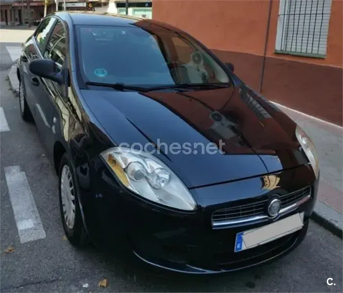 Usado Fiat Bravo Active 90 CV (66 kW) 2010 Negro Utilitario