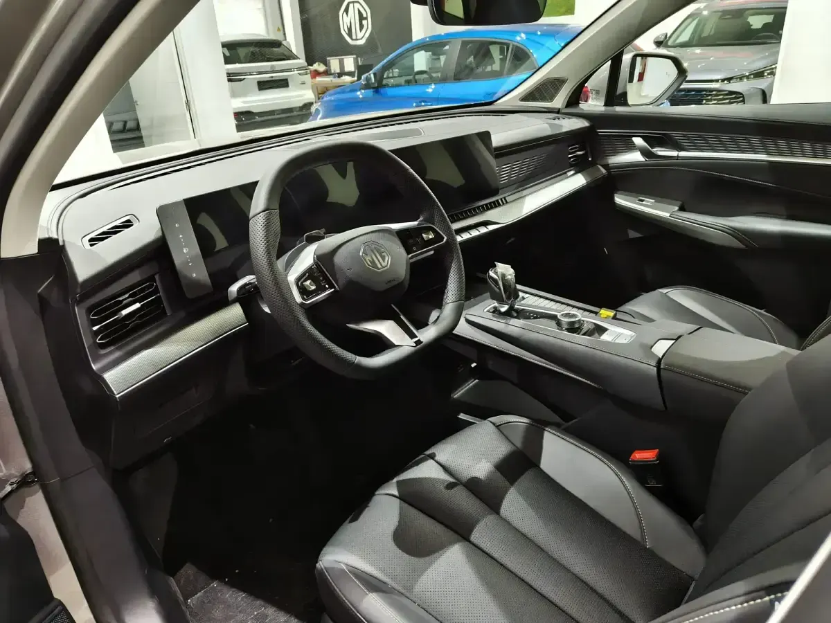 Nuevo MG MGS9 299 CV (219 kW) 2026 Gris SUV