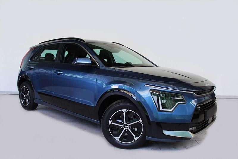 Azul Usado 2023 Kia Niro SUV | 27.150 € (Un poco caro) - Imagen 1/4